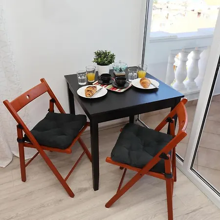 Zanov Apartment