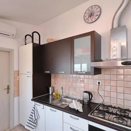Apartament Zanov Preko